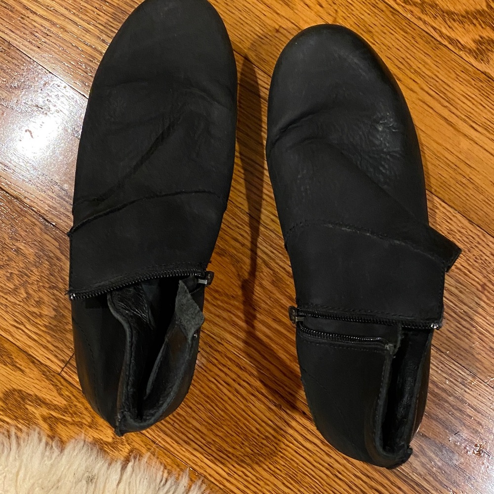 Dansko becka Black Ankle Boots